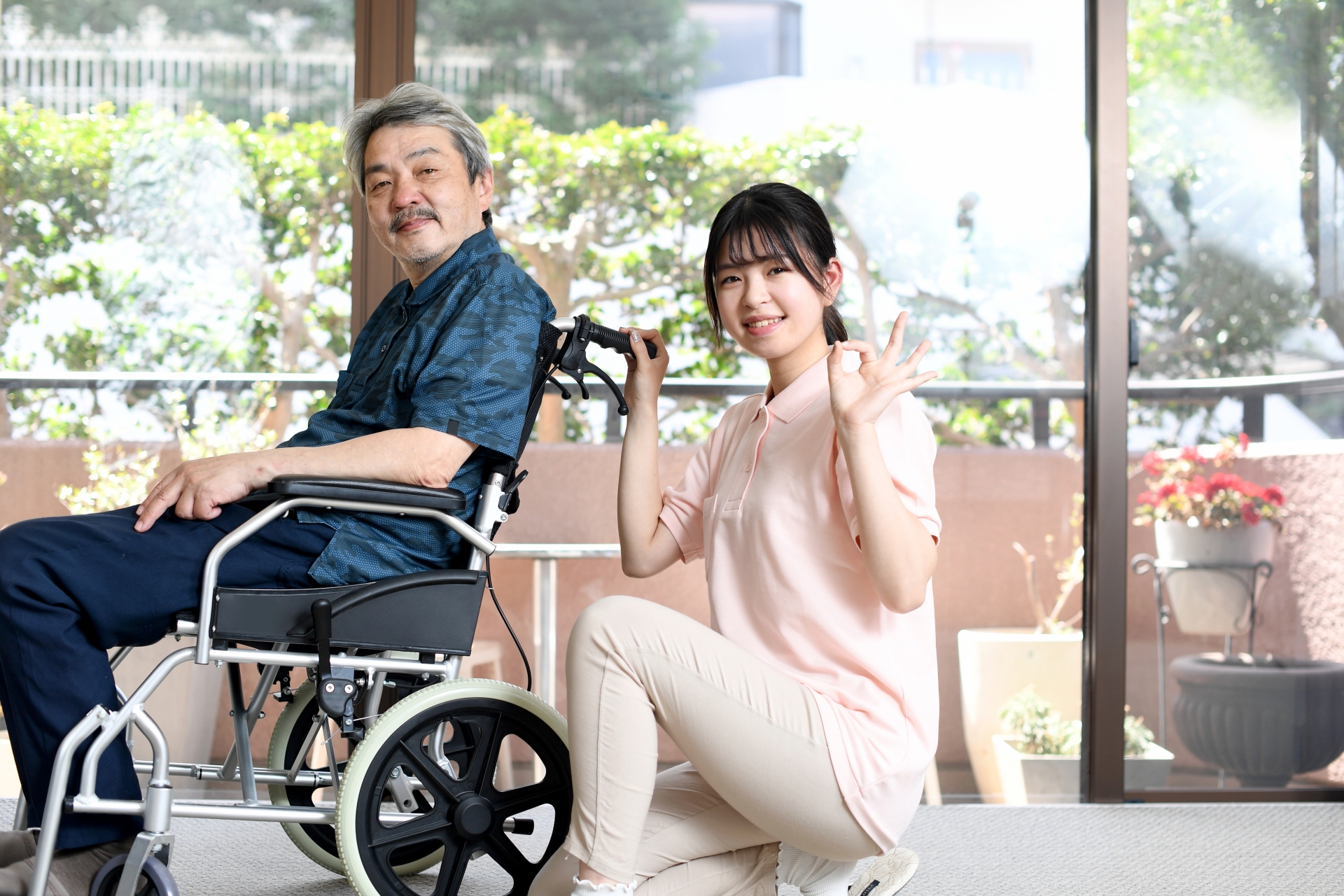 訪問看護をAIが採点―opsolが無料支援ツールを提供